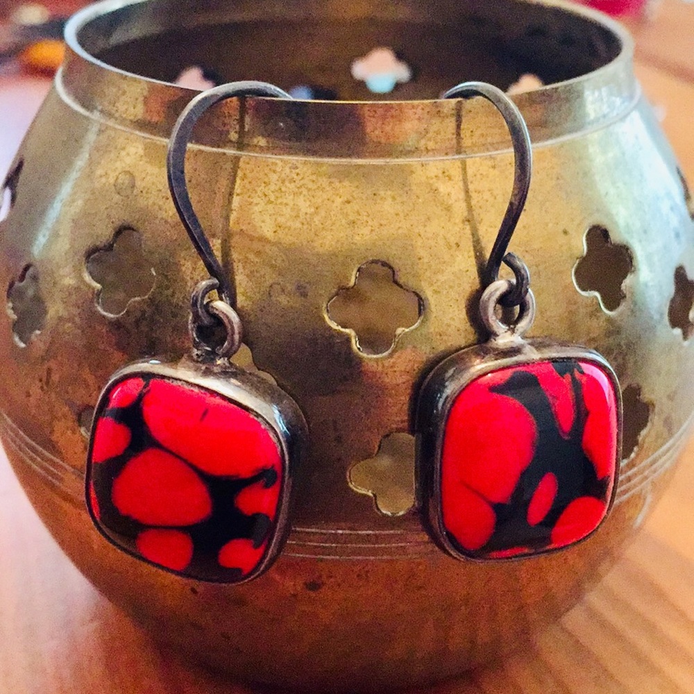 Red and black marble vintage earrings